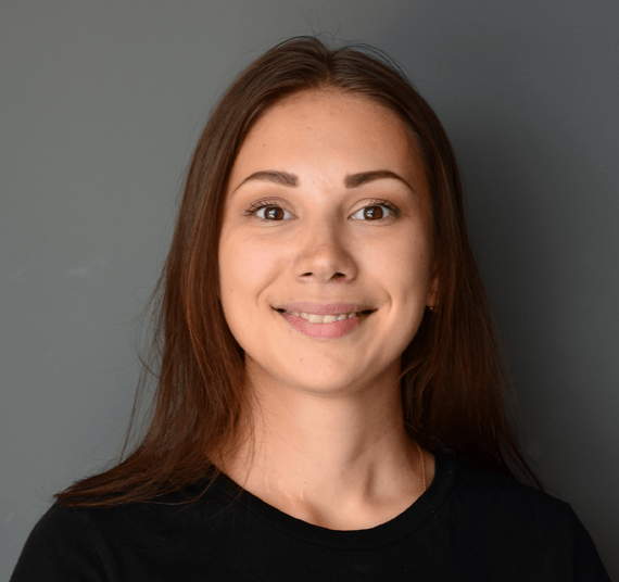Evgeniia, ingénieure QA chez Redwerk